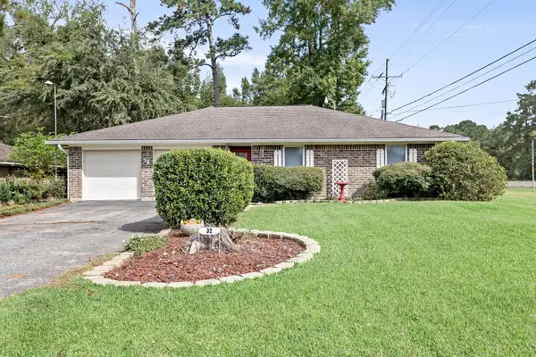 32 Greenhill Dr., Lumberton, TX 77657