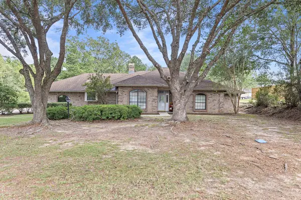 16 Taft Ave, Lumberton, TX 77657