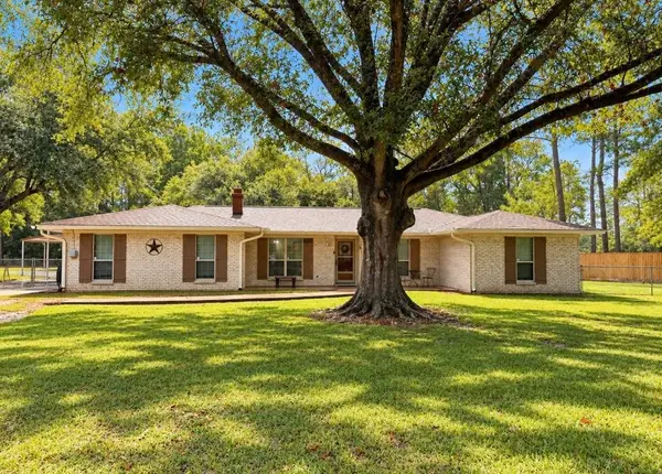 4392 Fox Meadows Rd, Silsbee, TX 77656