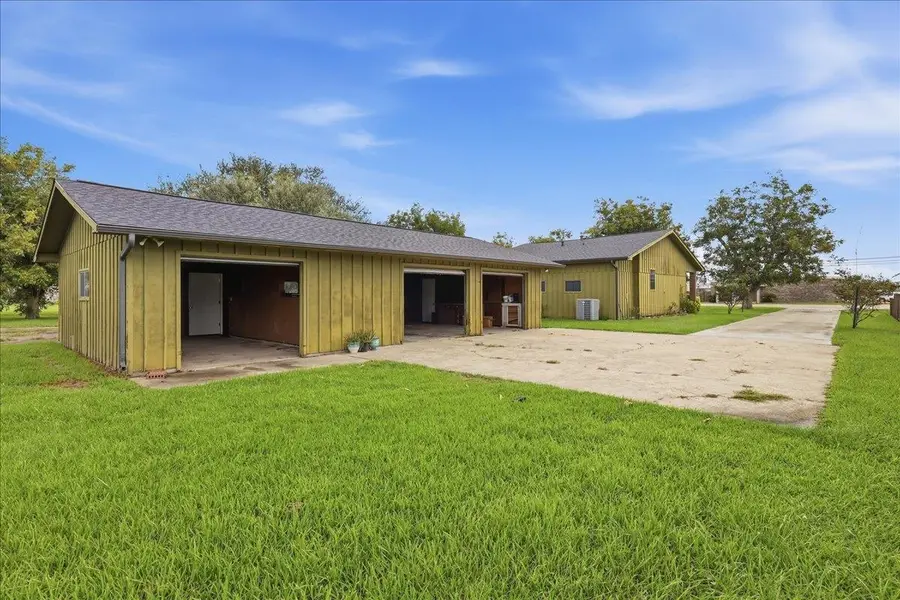 7966 VITERBO RD, Nederland, TX 77627-0000 - #3