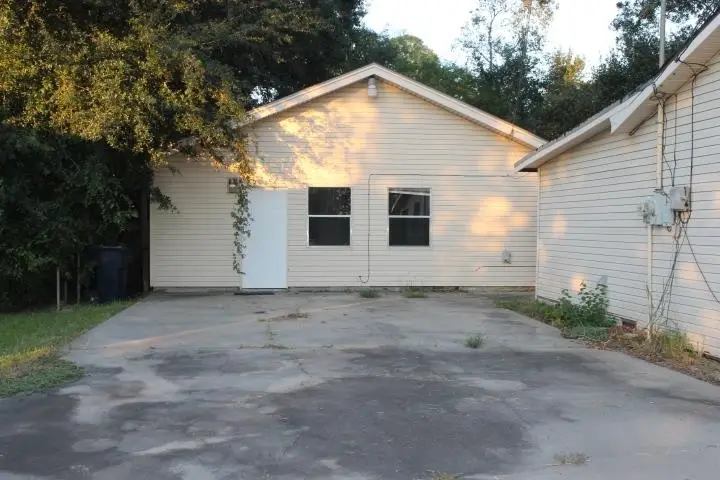 3512 Central Dr, Nederland, TX 77627 - #3