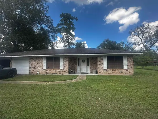 4690 Ridgewood Ave, Beaumont, TX 77708