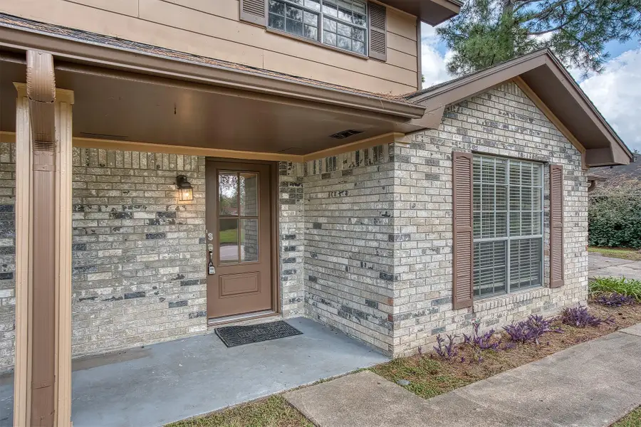 6820 Westgate Dr, Beaumont, TX 77706 - #2