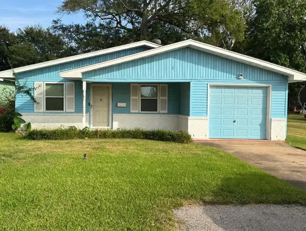 3023 AVENUE G, Nederland, TX 77627