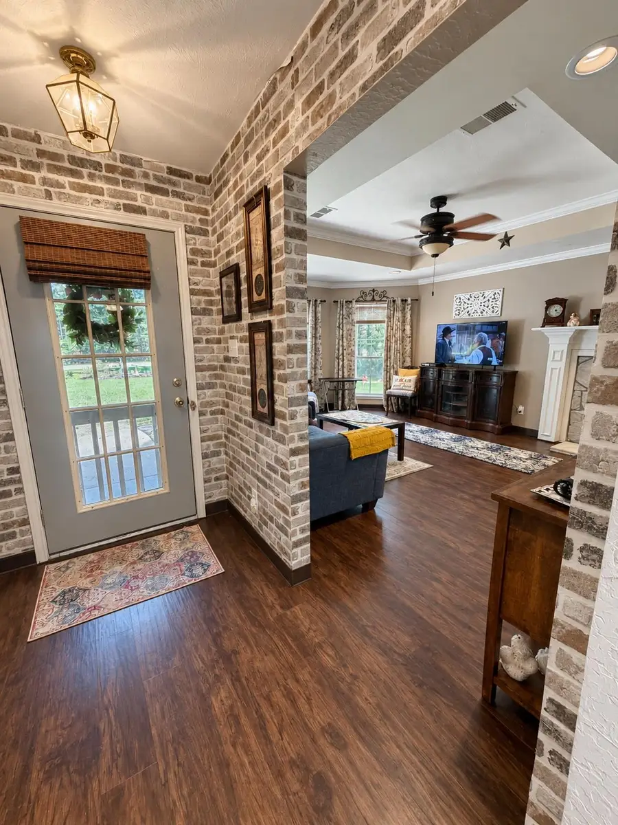 1007 Wildwood Dr, Village Mills, TX 77663 - #2