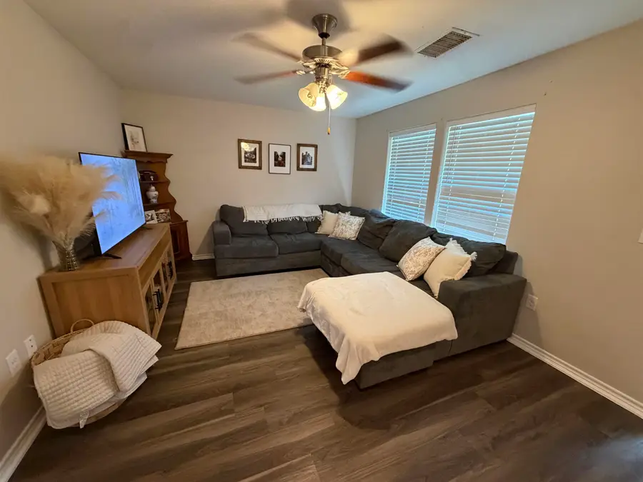 420 Ave B, Port Neches, TX 77651 - #3