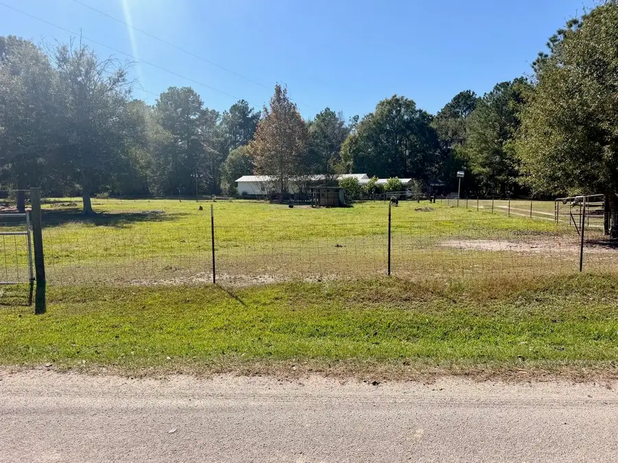 2250 COUNTY ROAD 777, Buna, TX 77612 - #2