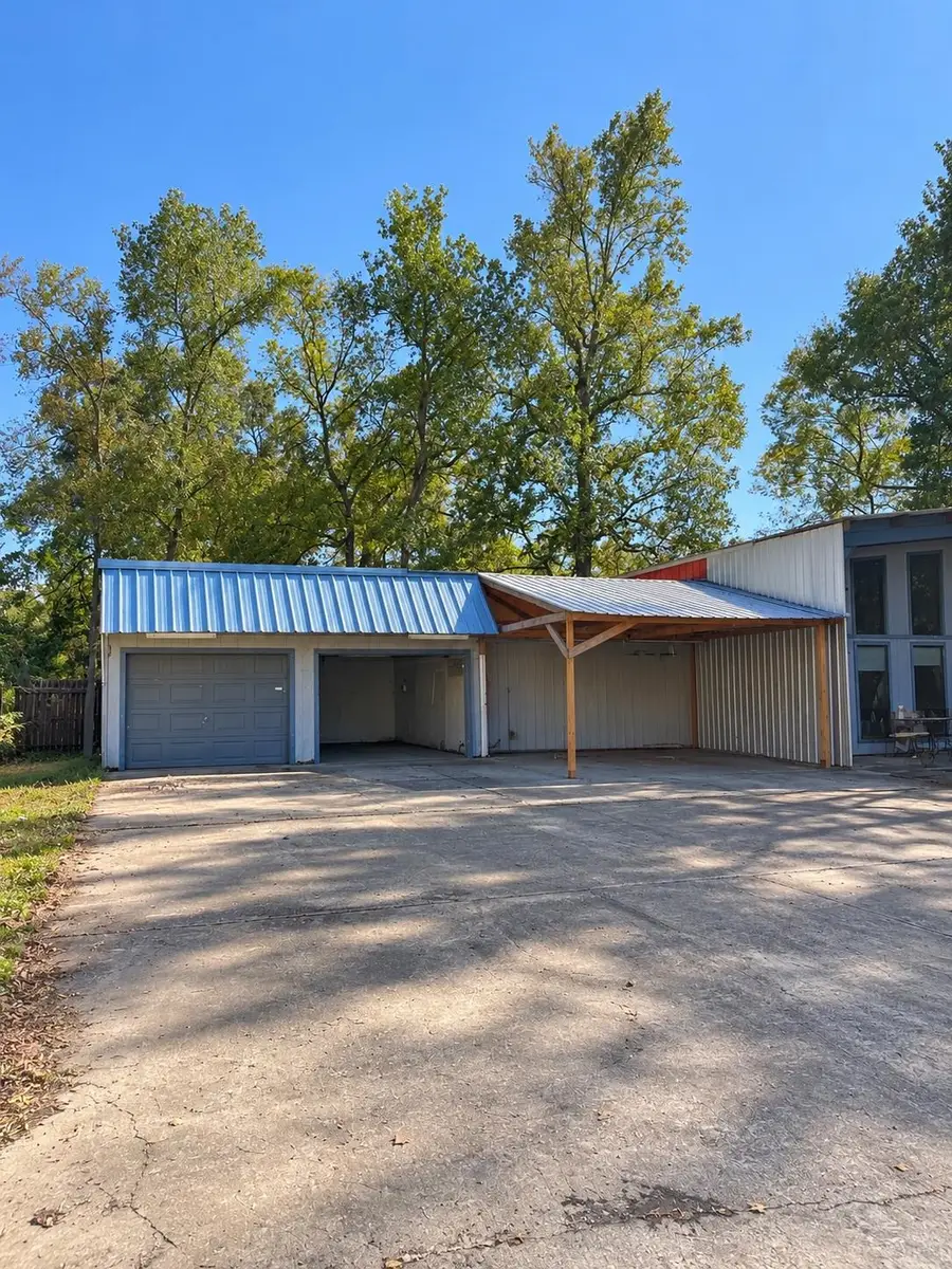 1025 Church St., Vidor, TX 77662-0000 - #3