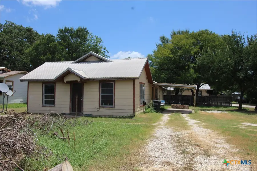 201 N Kings Trail, Little River Academy, TX 76554 - Image #3