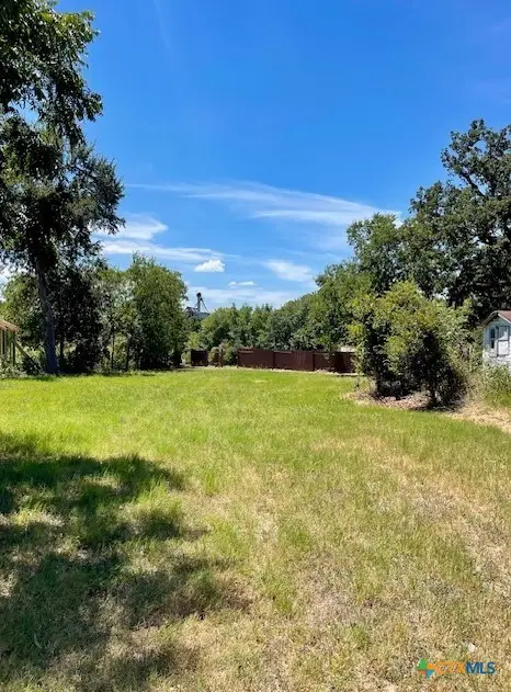 505 E 4th Street, Cameron, TX 76520 - #3