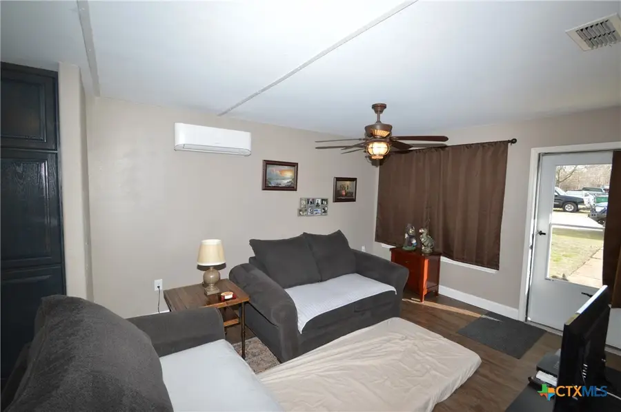 507 N 6th Street, Lometa, TX 76853 - Image #3