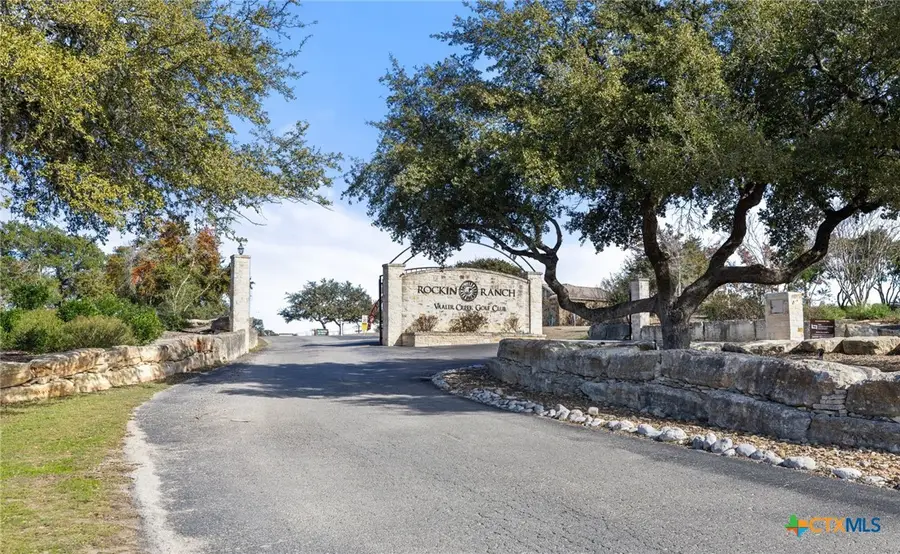 207 N Calvin Barrett, Blanco, TX 78606 - Image #2