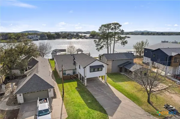 411 W Greenbriar Drive, Marble Falls, TX 78654