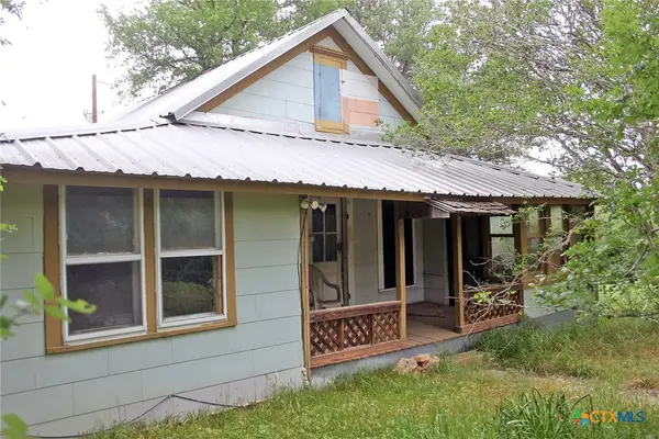 7887 Pettytown Road, Red Rock, TX 78662