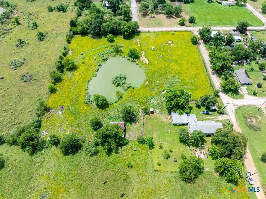 802 Smith Road, Rockdale, TX 76567 - Image #2