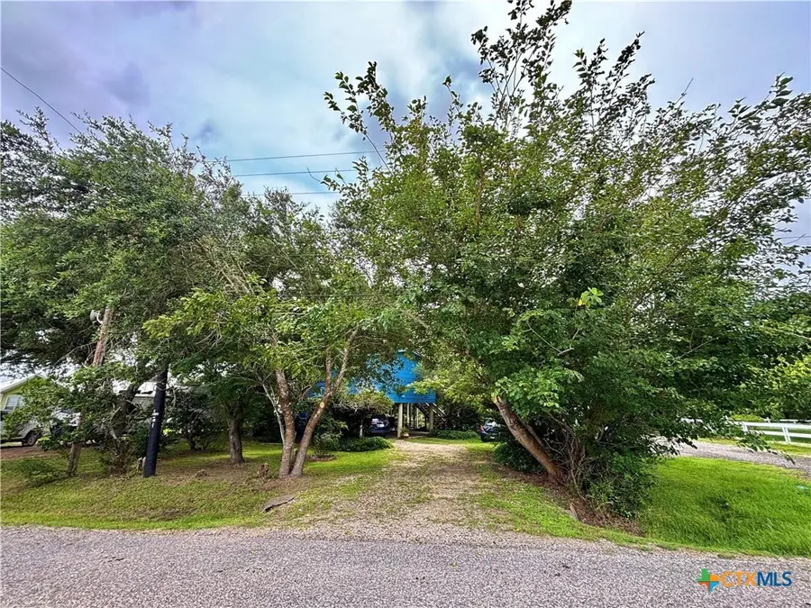 491 Carancahua Boulevard, Palacios, TX 77465 - Image #2