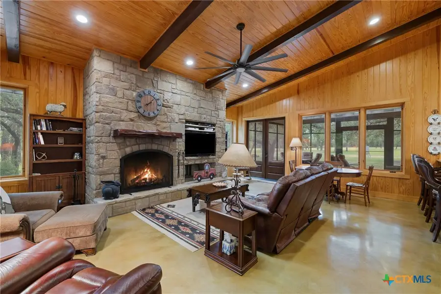 1241 Sandy Oaks Ranch Road, Johnson City, TX 78636 - Image #2