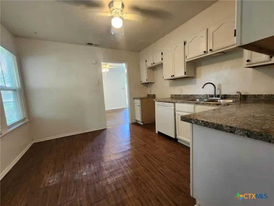 4305 Willow Street, Corpus Christi, TX 78411 - Image #3