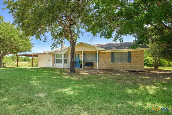1603 W Fm 2237, Flatonia, TX 78949