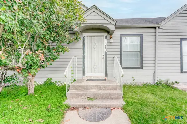 6810 Eastwood St, Houston, TX 77021