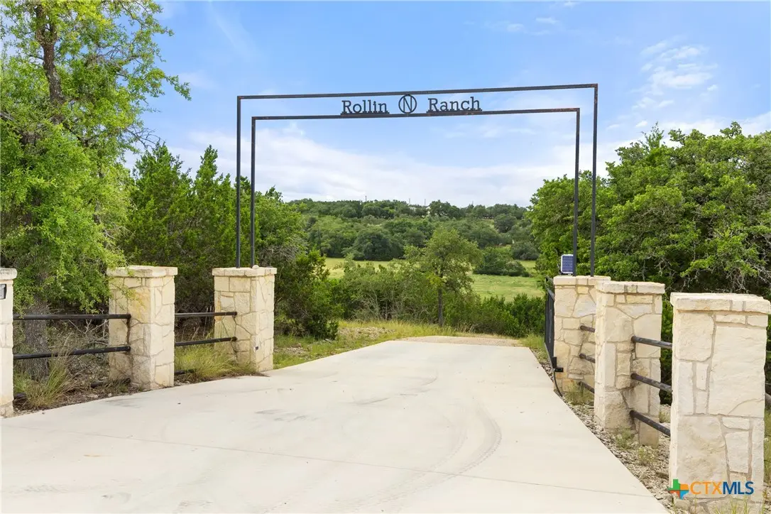 270 Rollin N Ranch Road, Blanco, TX 78606 - Image #1