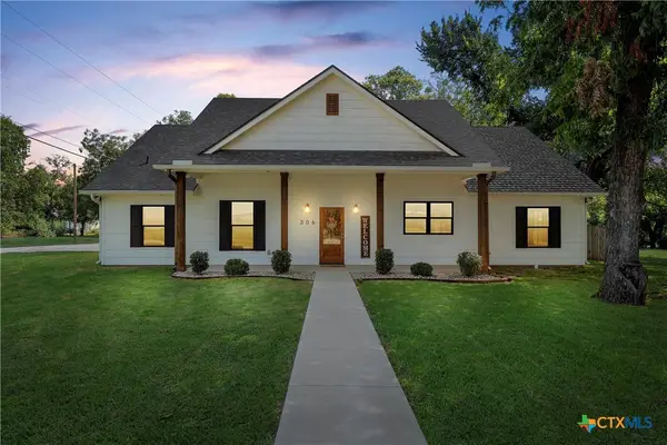 306 Eagle Drive, Eddy, TX 76524