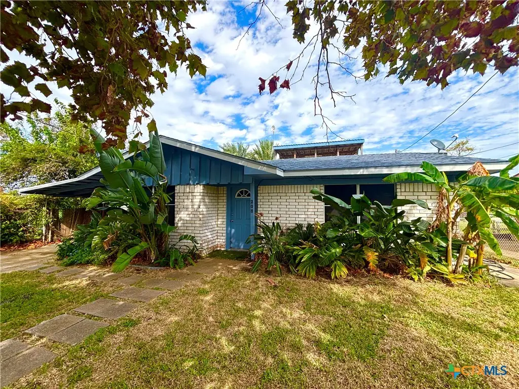 208 N Washington Boulevard, Port Oconnor, TX 77982 - Image #1