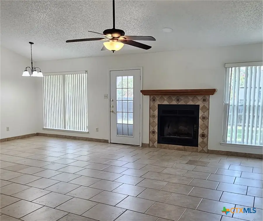 410 Texas Street, Copperas Cove, TX 76522 - Image #2