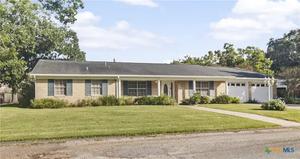 306 Ash Drive, Ganado, TX 77962