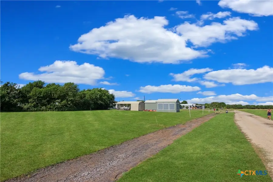 1209 W Oakland Avenue, Seadrift, TX 77983 - Image #2