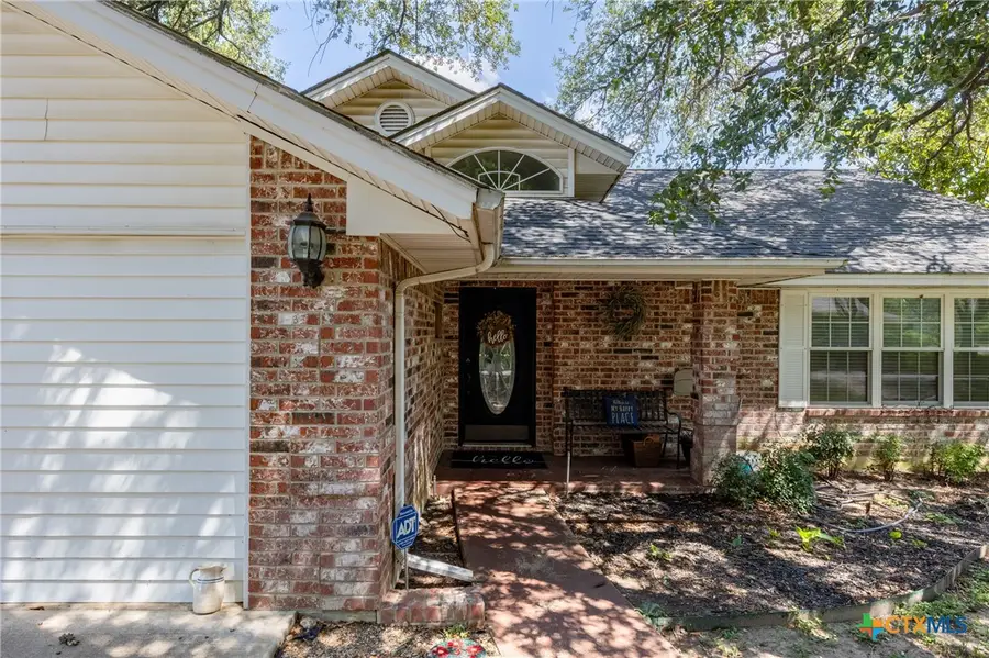 704 E 16th Street, Cameron, TX 76520 - #3