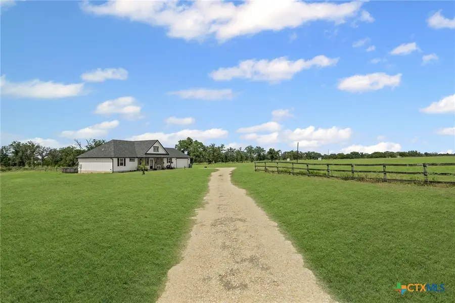 240 Oil Field Road, Lockhart, TX 78644 - Image #2