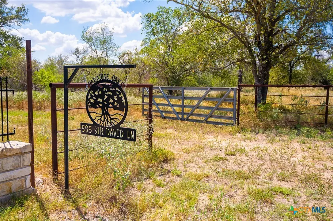 595 Sir David Lane, Poteet, TX 78065 - Image #1