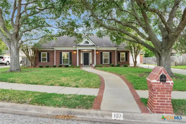 107 Masters Court, Victoria, TX 77904