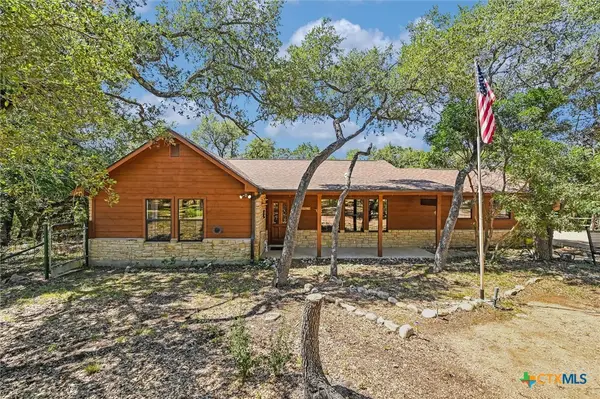 611 Mountain Crest Drive, Wimberley, TX 78676