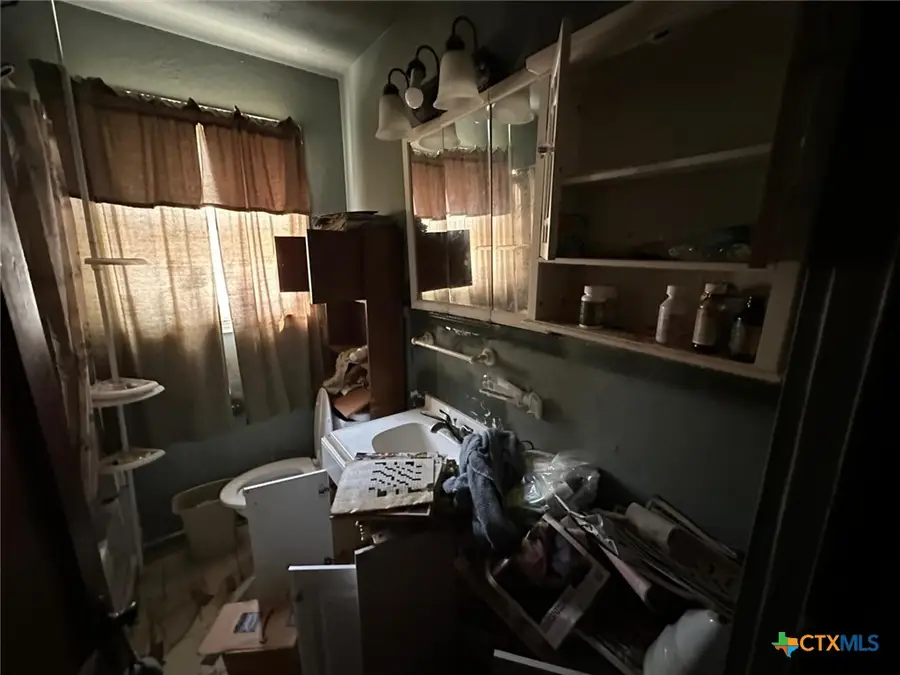 806 S 23rd Street, Temple, TX 76504 - Image #2