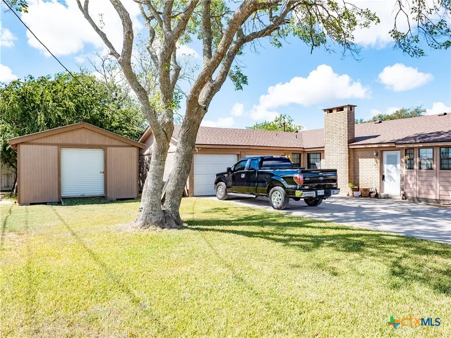 1704 Jackson Street, Port Lavaca, TX 77979 - Image #3