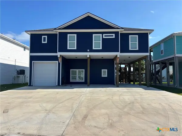86 Kingfisher Street, Port O'Connor, TX 77982