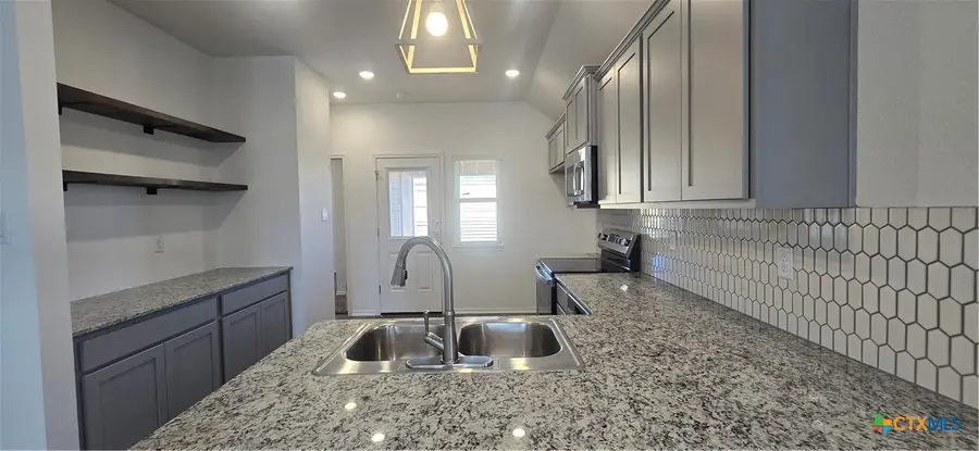 334 Monty Road, Copperas Cove, TX 76522 - Image #3