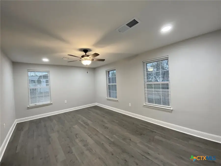 1115 W Main Street, Gatesville, TX 76528 - Image #3