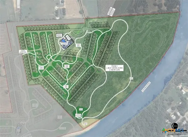 665 Sh 230 Loop, Smithville, TX 78957