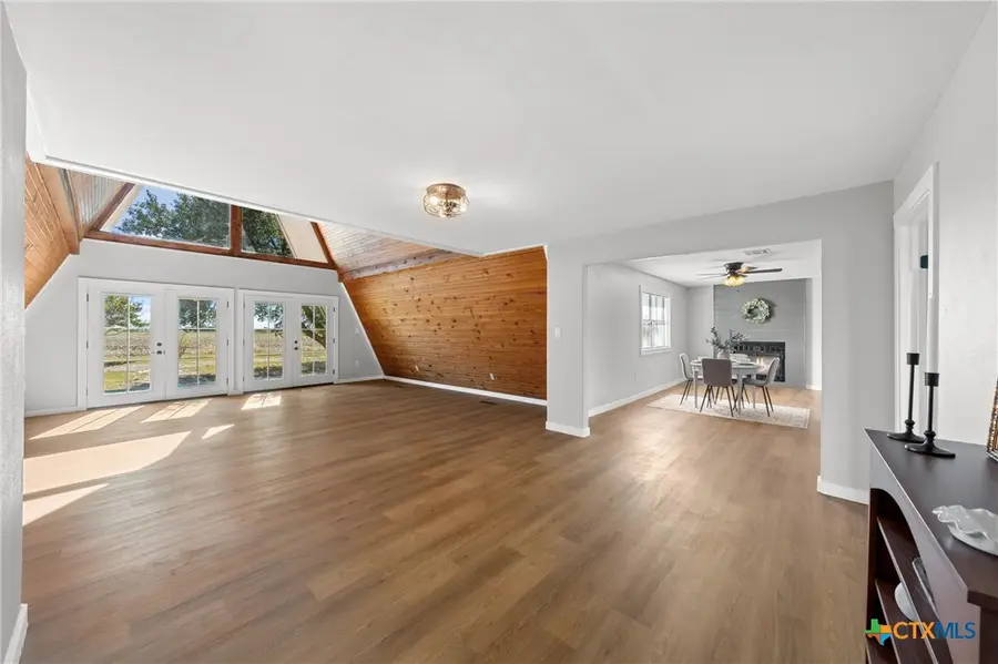 127 County Road 367, Rosebud, TX 76570 - Image #3