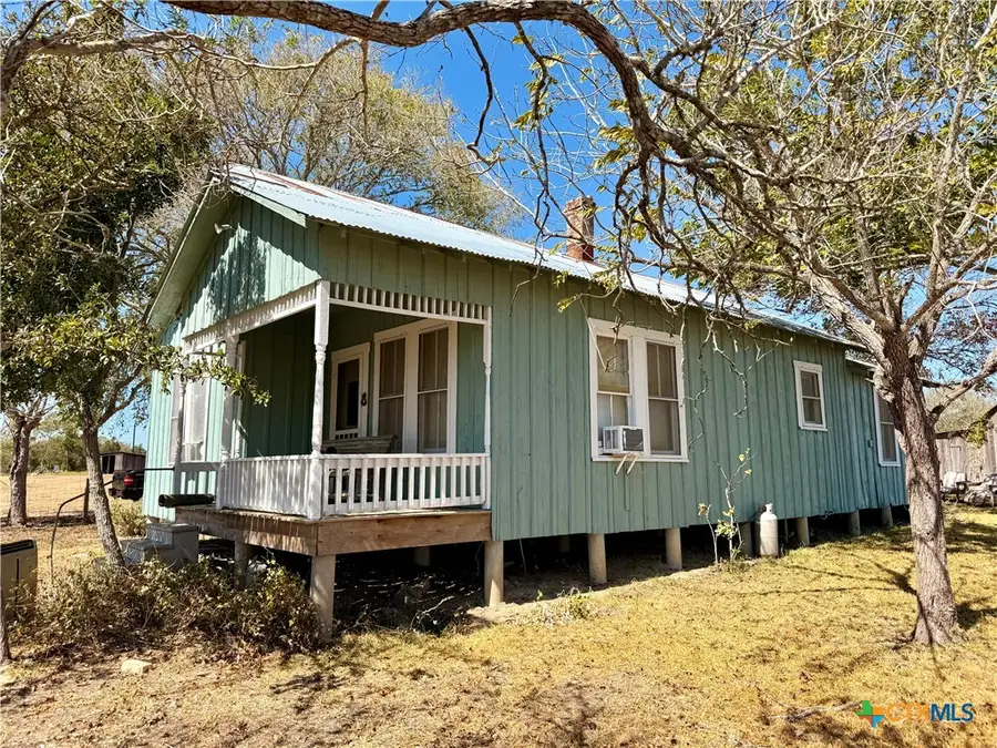 2944 State Highway 111, Yoakum, TX 77995 - Image #2