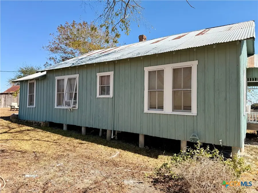 2944 State Highway 111, Yoakum, TX 77995 - Image #3