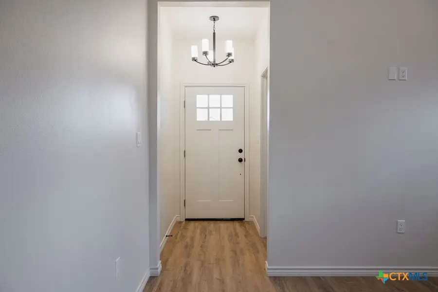 1005 Broadmoor Street, Victoria, TX 77904 - Image #3