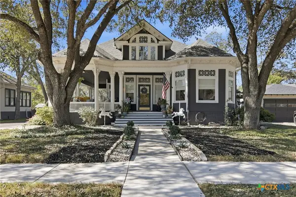 426 N Milam Street, Seguin, TX 78155