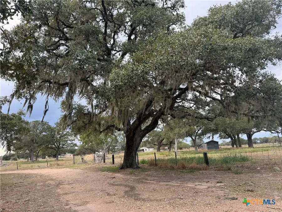 254 County Road 444, Hallettsville, TX 77964 - Image #2