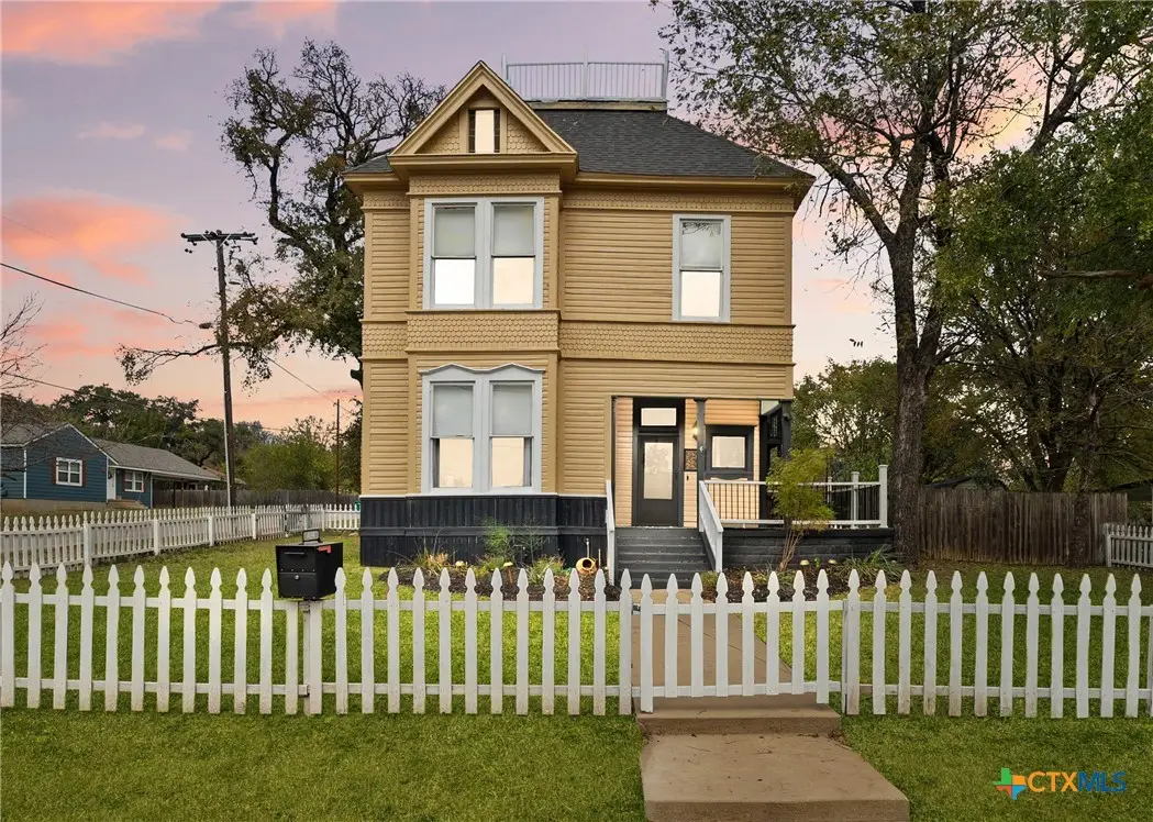 404 E 9th Avenue, Belton, TX 76513 - Image #1