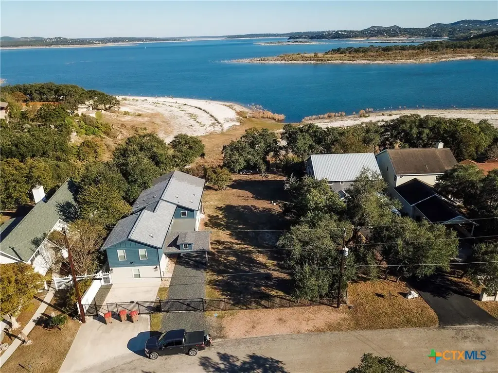 864 Lakebreeze Drive, Canyon Lake, TX 78133 - Image #1