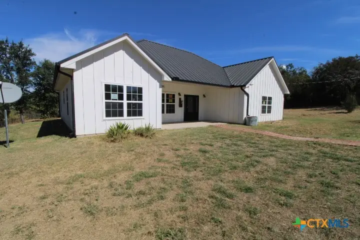 536 E Third Street, Hico, TX 76457 - Image #2